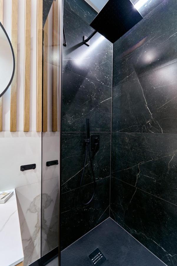 Apartment Laguna Ogrody Pieniawskie 33 Emerald Vip-z Balkonem